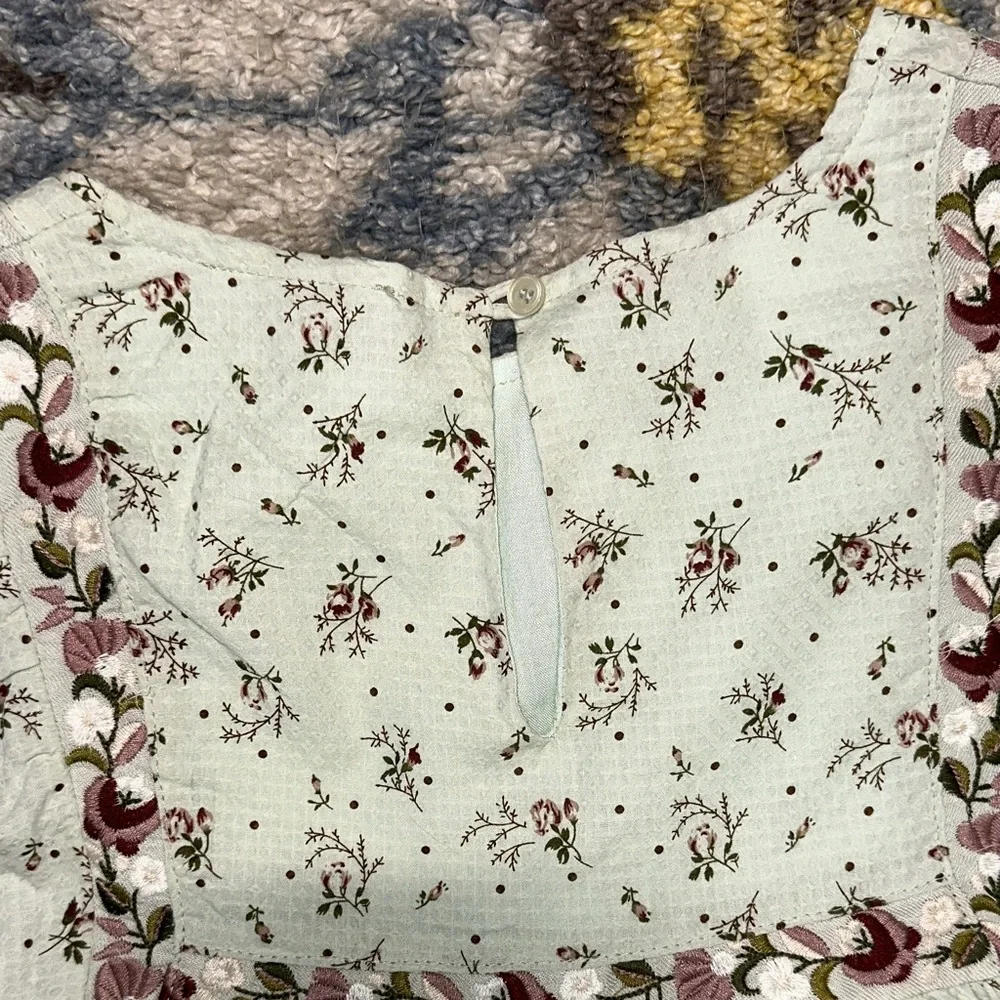In Bloom Light Green Blouse with Floral Accents NWOT - Picture 10 of 10